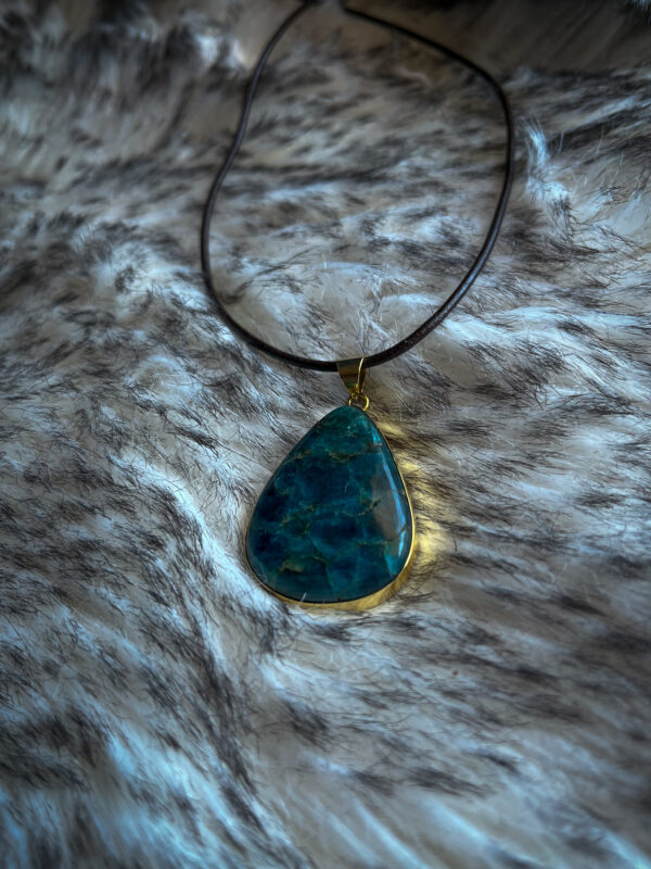 Apatite azul